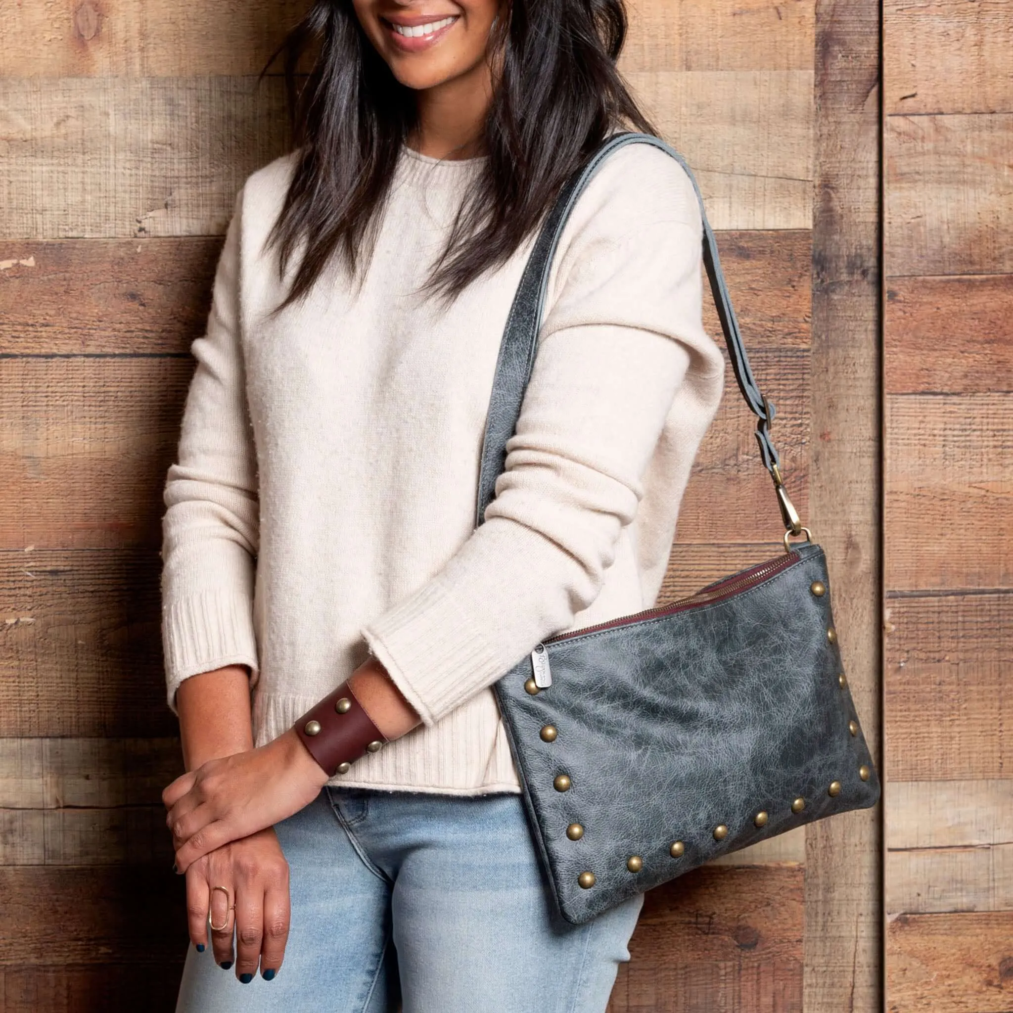 Nikki Clutch Crossbody - Aquarius