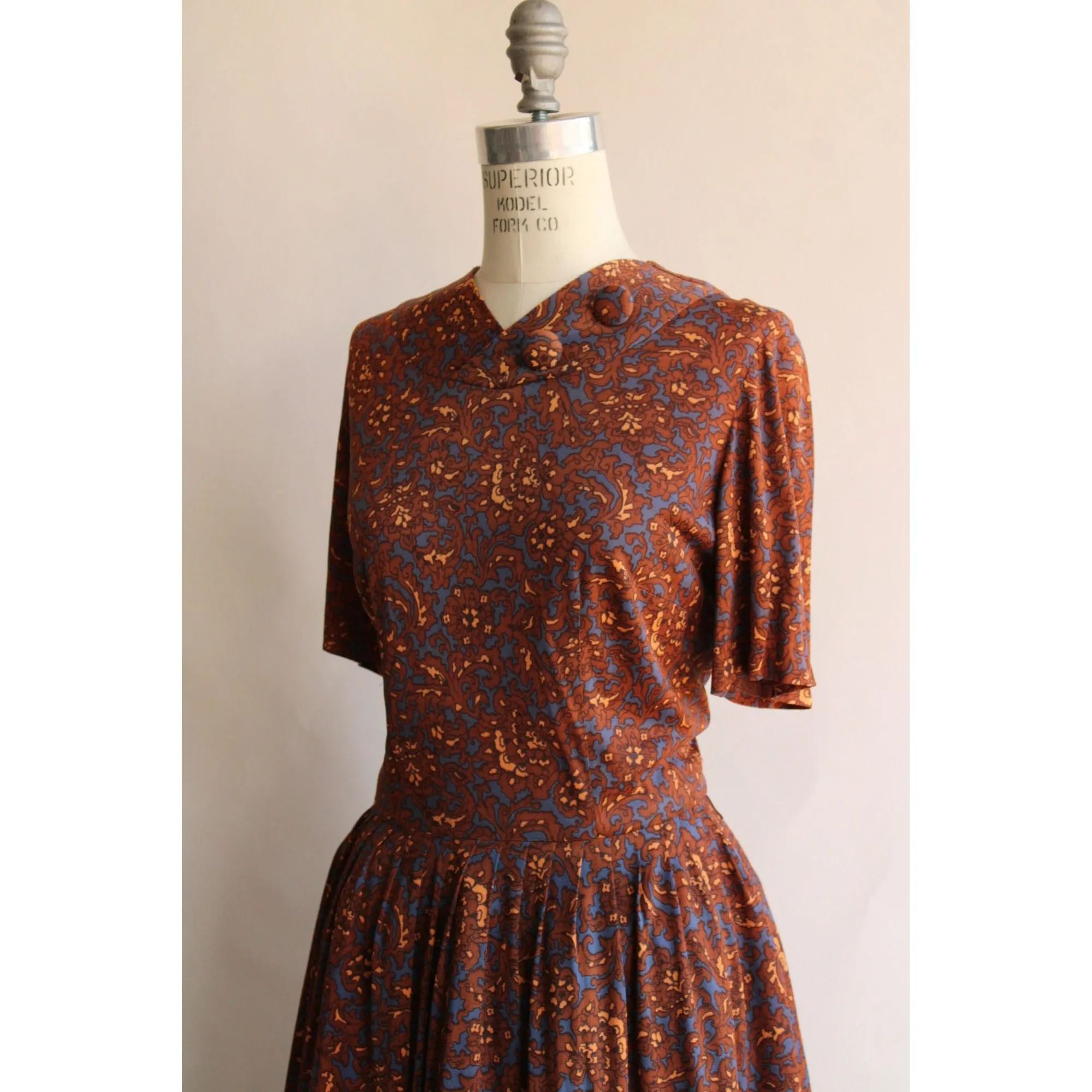 Vintage 1950s 1960s Sears Dress in a Nylon Floral Print