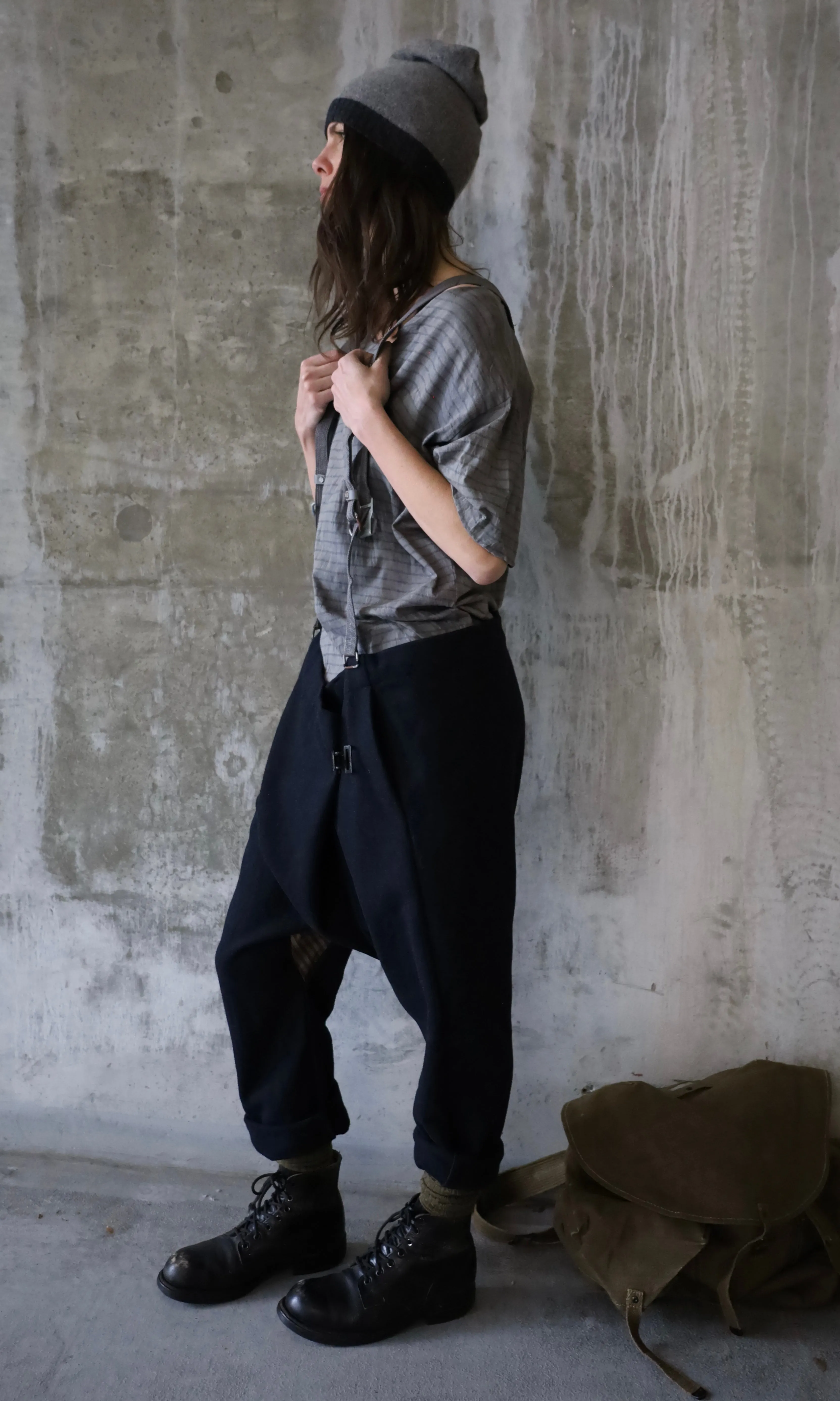 WRAP AROUND PANTS WITH SUSPENDERS